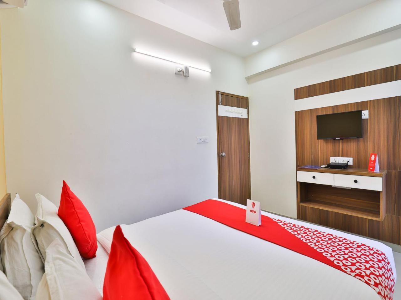 Oyo 15417 Red Rose Hotel Batwa Luaran gambar