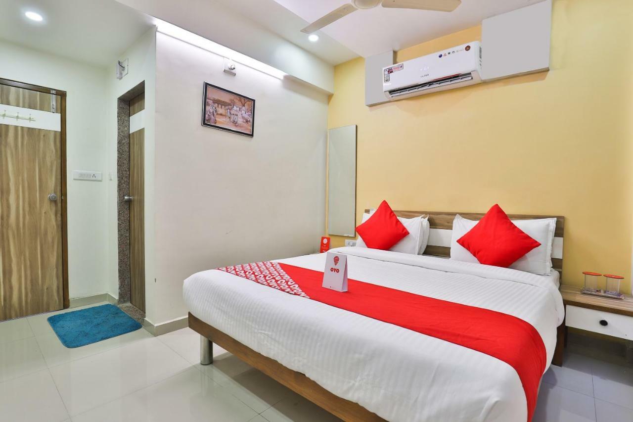 Oyo 15417 Red Rose Hotel Batwa Luaran gambar